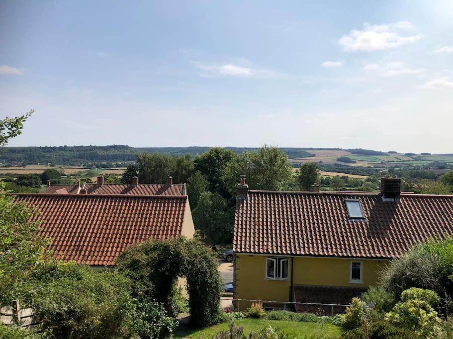St Anthony'S, Bright Perkily Decorated 3 Bedroom House Ampleforth Εξωτερικό φωτογραφία